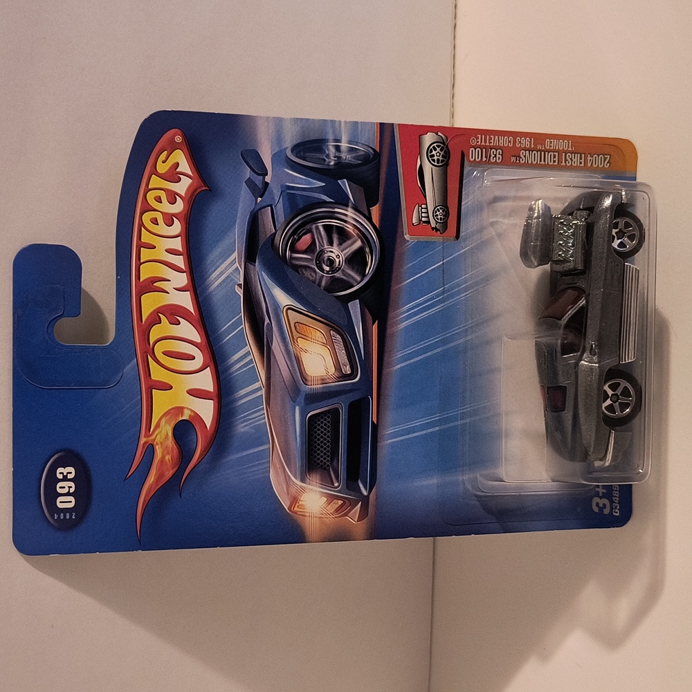 D2 Hot Wheels 63 Corvette Tooned shipping protector